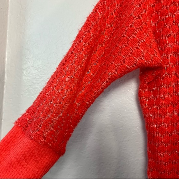 Leo Meets Virgo Women Top - Picture 11 of 14